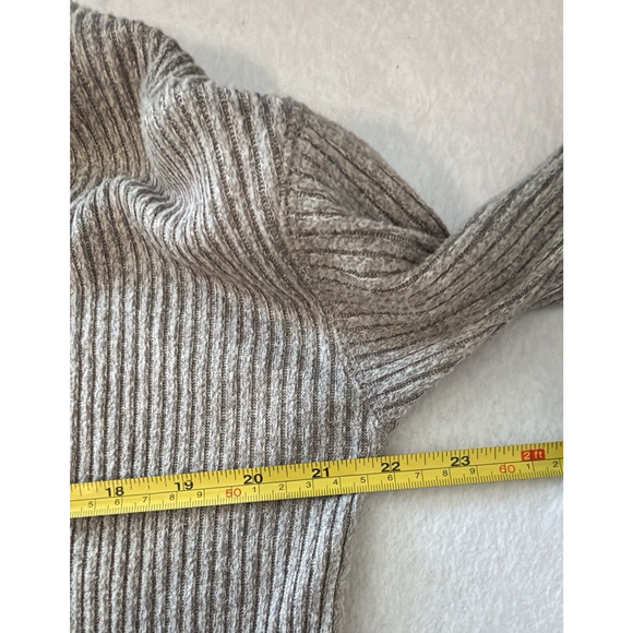 American Eagle Ribbed Turtleneck Sweater Womens Small Gray Soft Stretch Pullover - Picture 3 of 5